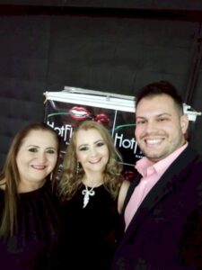 a17800f5-df11-4382-a132-2216393fdbcd-225x300 empresarios-feira-sensual-teresina