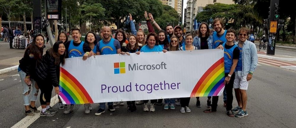 Parada-LGBT_microsoft
