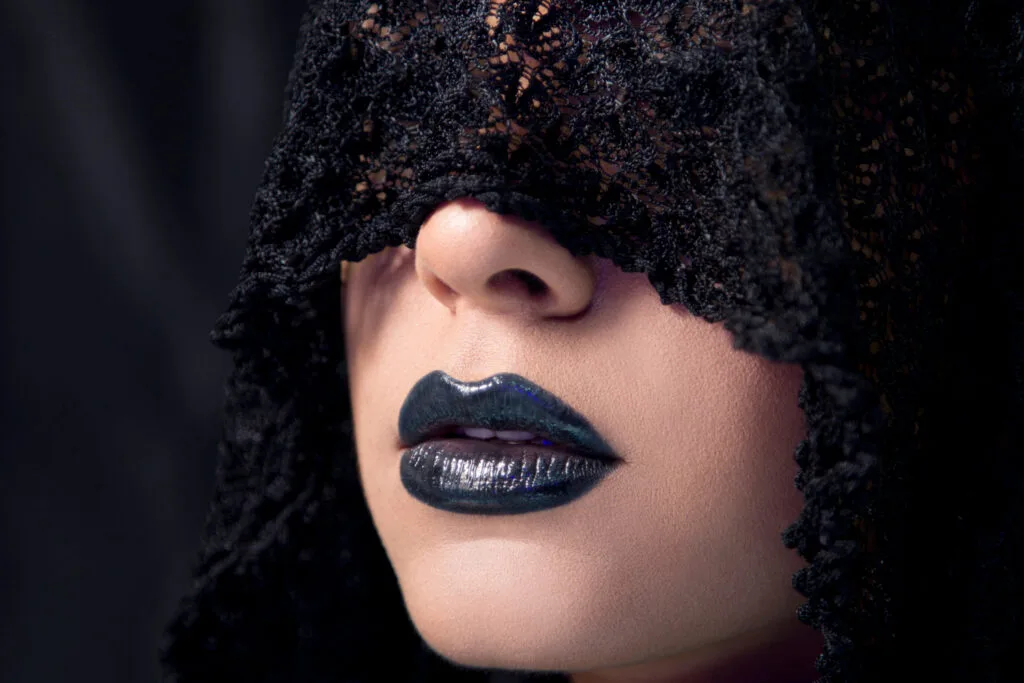 kinky-1024x683 Teste: Quão Kinky Você É? Descubra Seu Lugar na Escala do Kink!