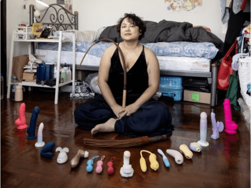 sextoy-tailandia Não é só prazer, é resistência: retratos de pessoas com seus sextoys pelo mundo