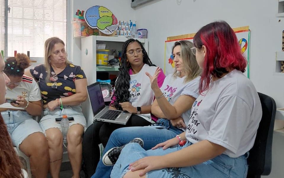 educacao-sexual-adolescentes-neurodivergentes